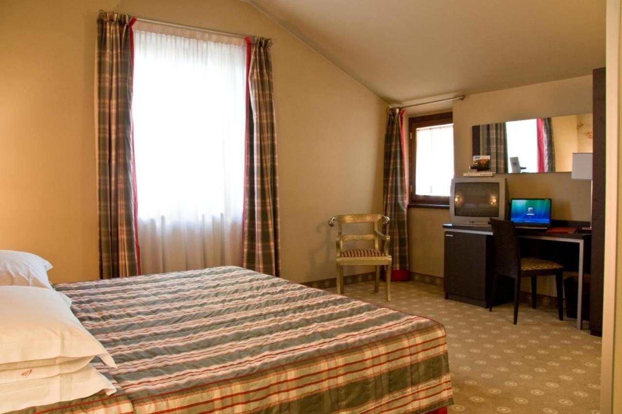 Hotel Fortyfive Chivasso Ngoại thất bức ảnh